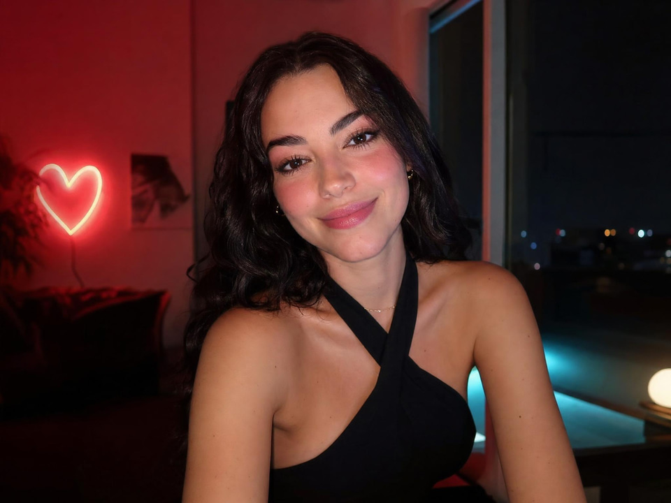Glam: a little more camera presence